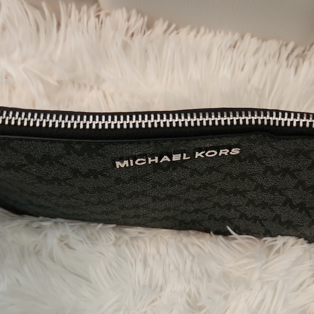 Michael Kors Dark Gray Logo Wristlet - Picture 2 of 4